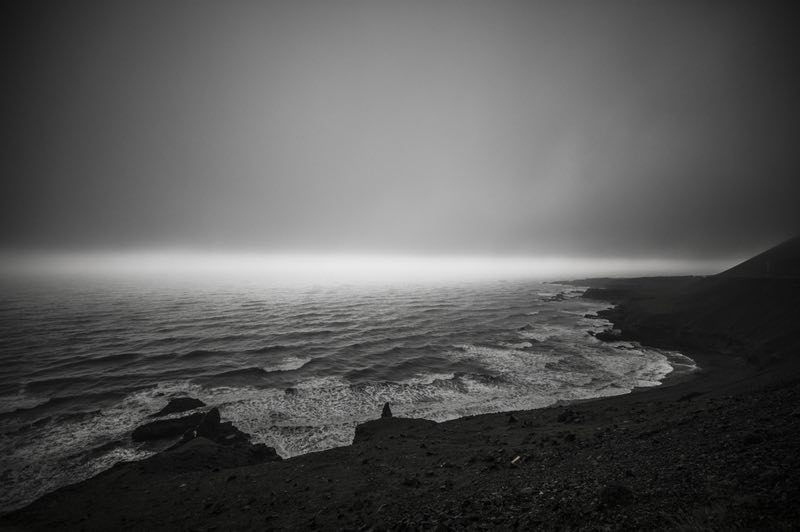 冰岛杰古沙龙冰河湖的“钻石沙滩”
